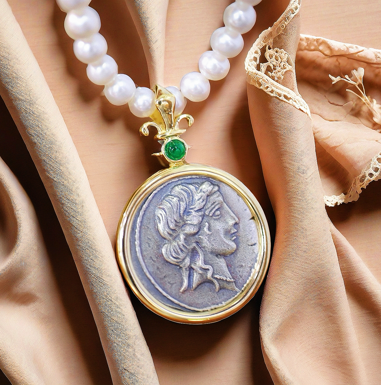 Venus Ancient Greek Coin Medallion 18K Gold Pendant (Item No. COIN022)