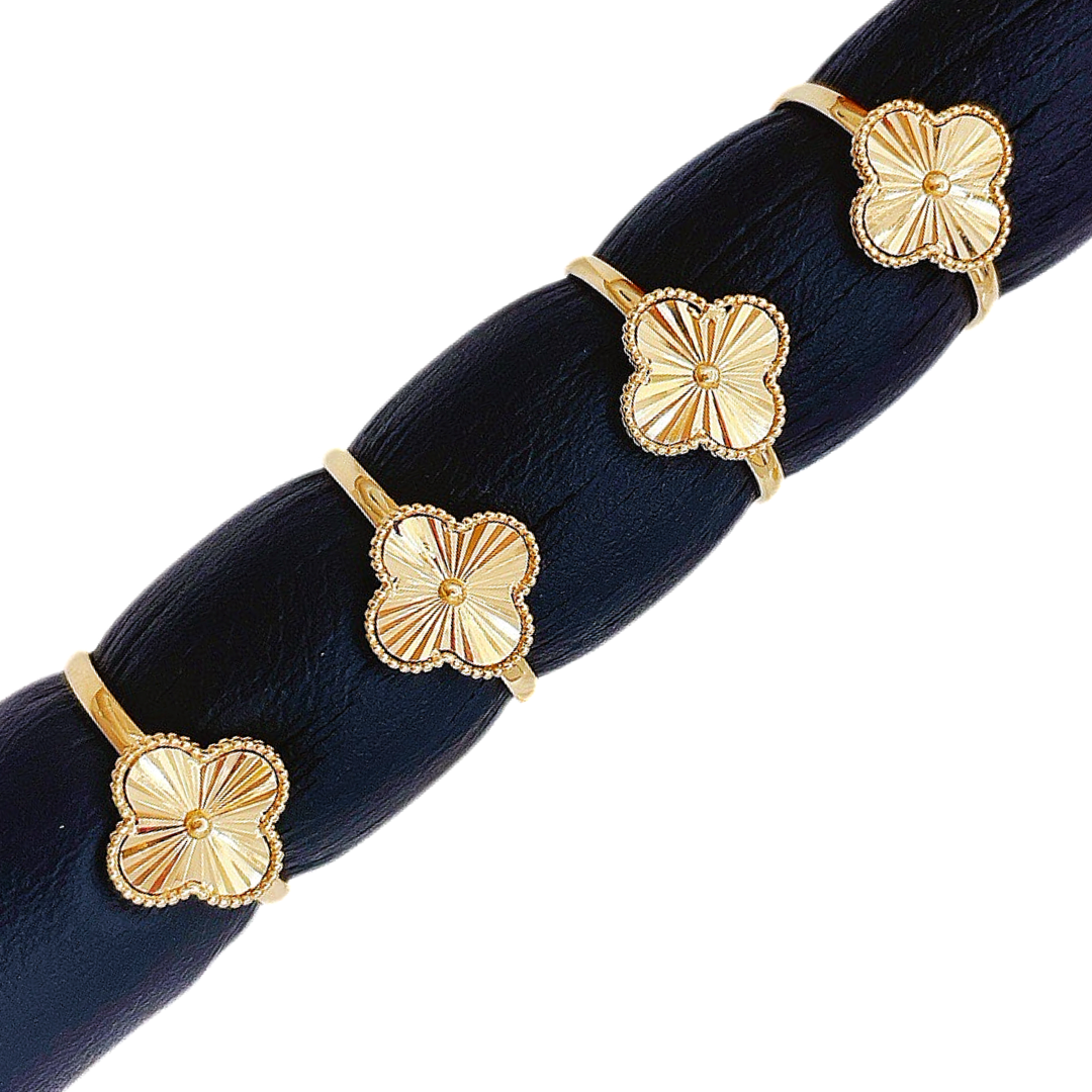 Clover 18k Gold Ring (Item No. HFR018)