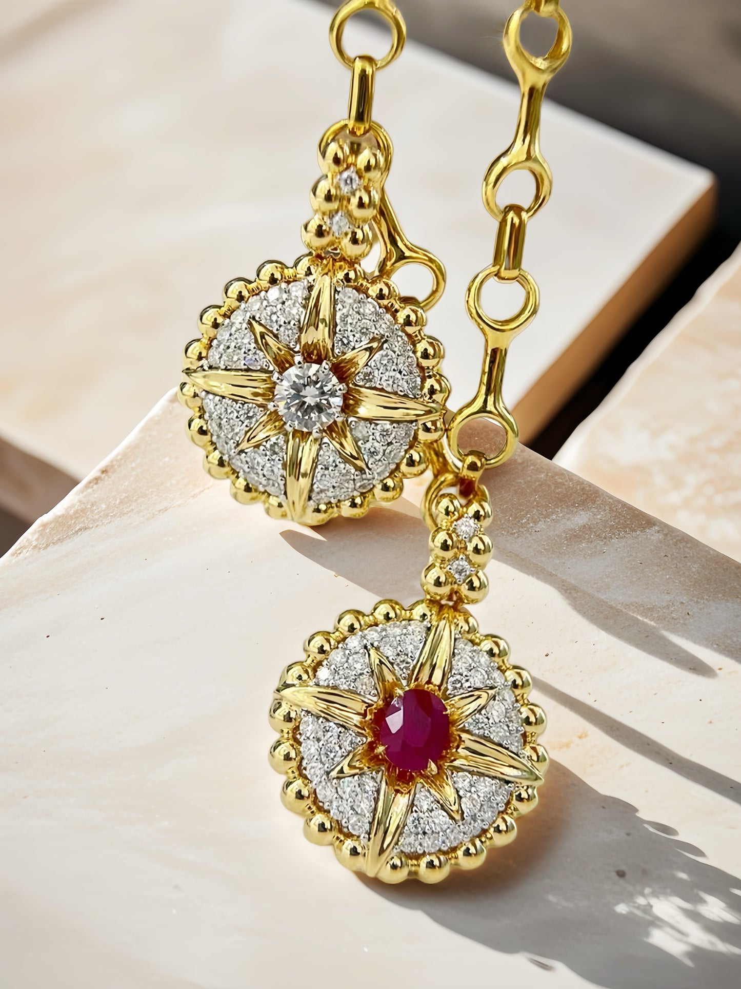 Vintage 18k Gold Diamond Pendant (Item No. VT237)