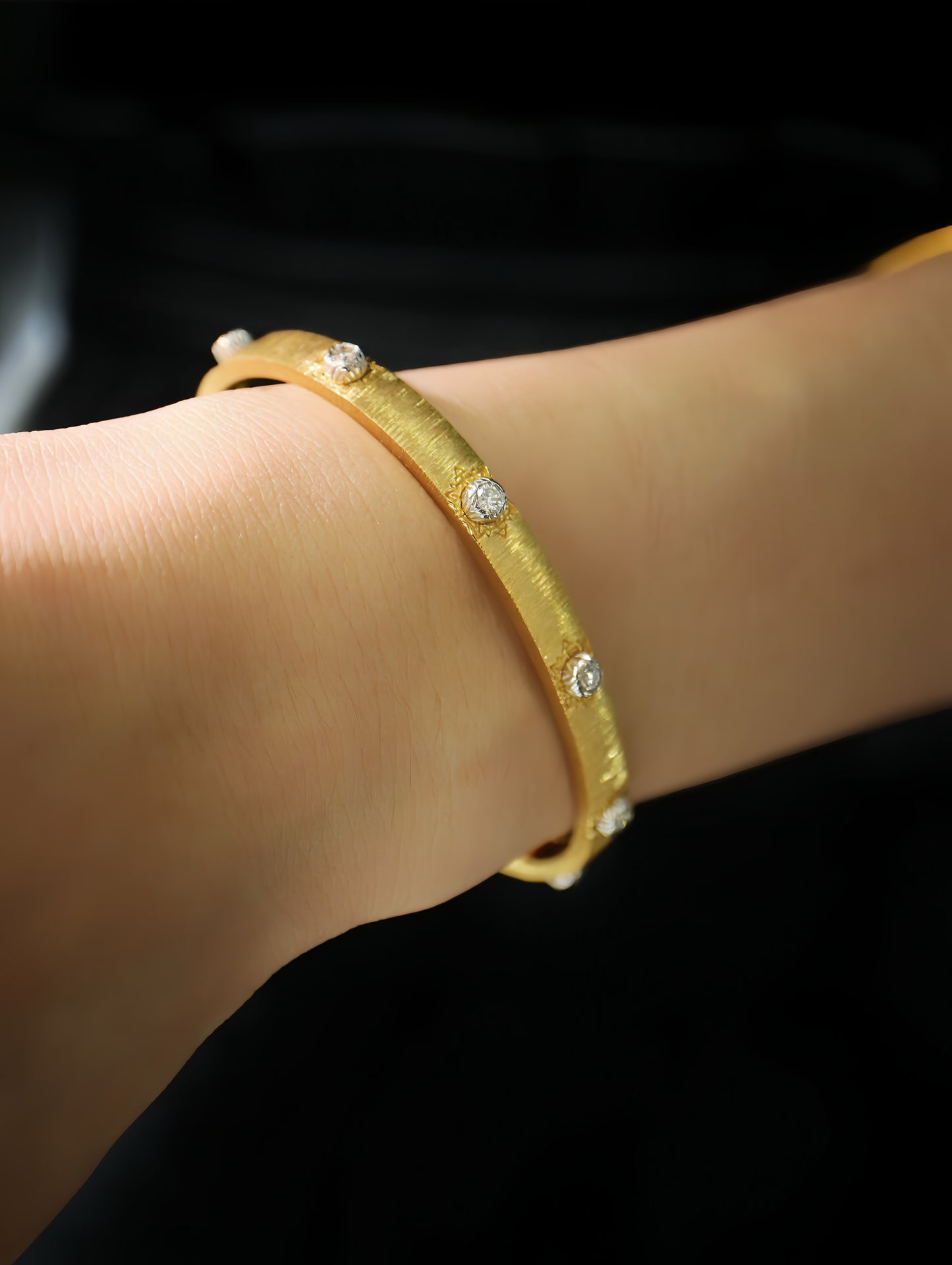 Vintage 18k Gold Diamond Bracelet (Item No. VT129)