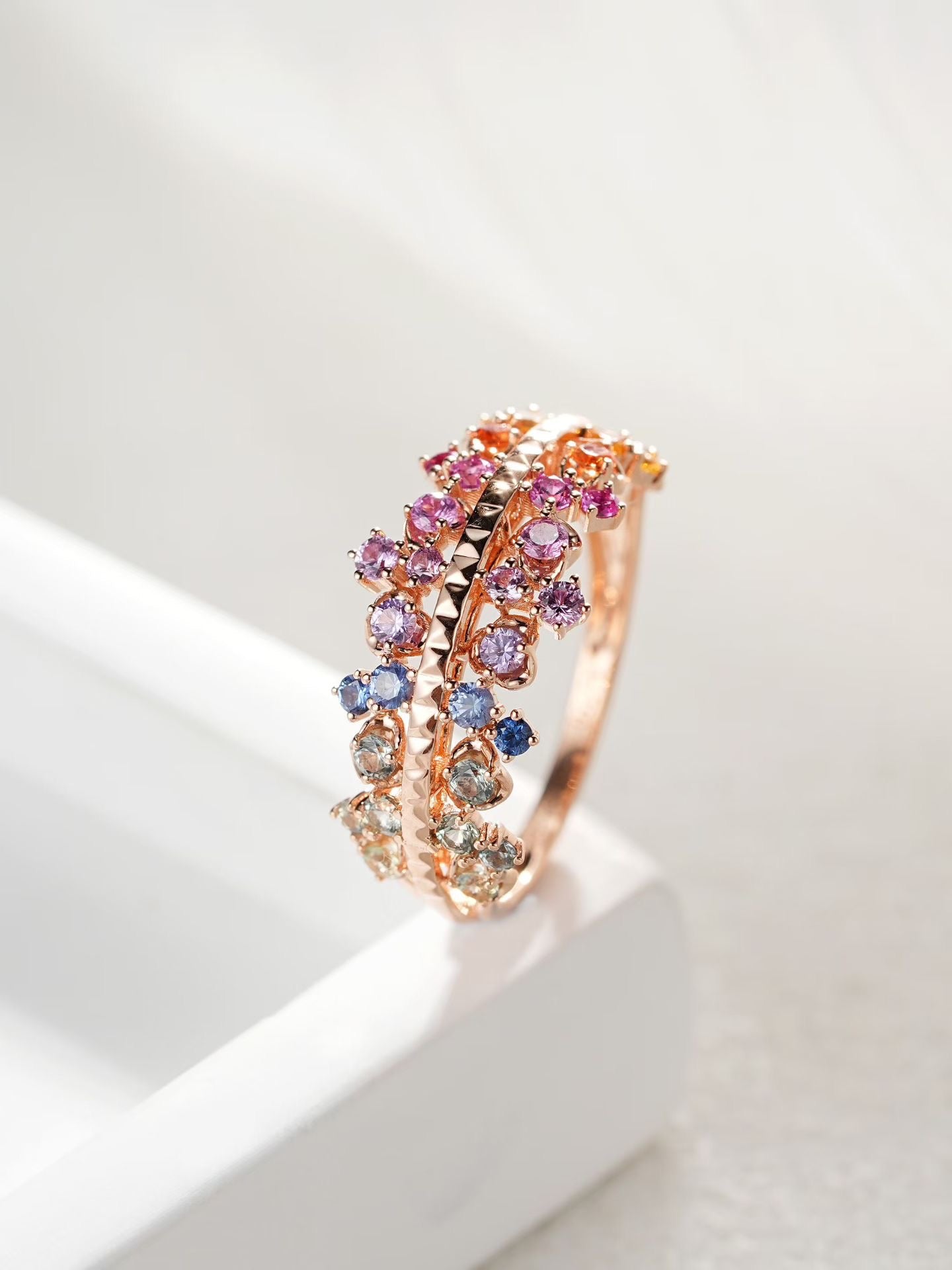 Rainbow Sapphire 18k Gold Ring (Item No. SA136)