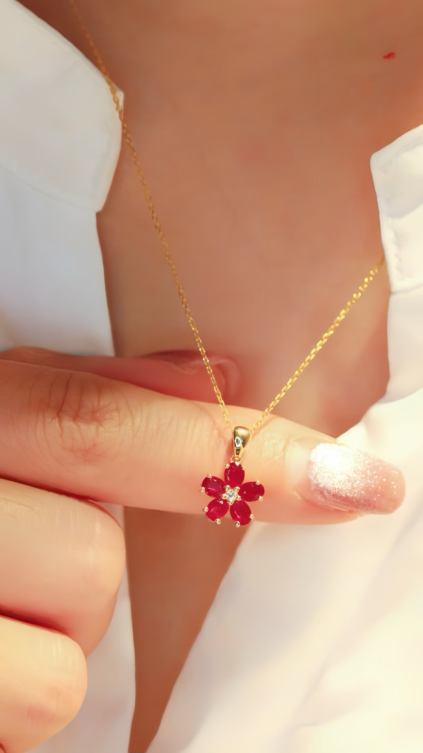 Flower 18k Gold Diamond Ruby Pendant (Item No. VT200)