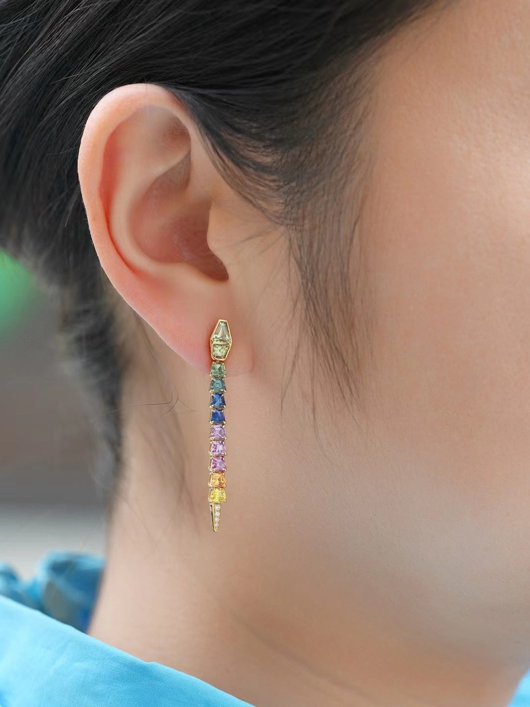 Snake Rainbow Sapphire 18K Gold Earring (Item No. SA009)
