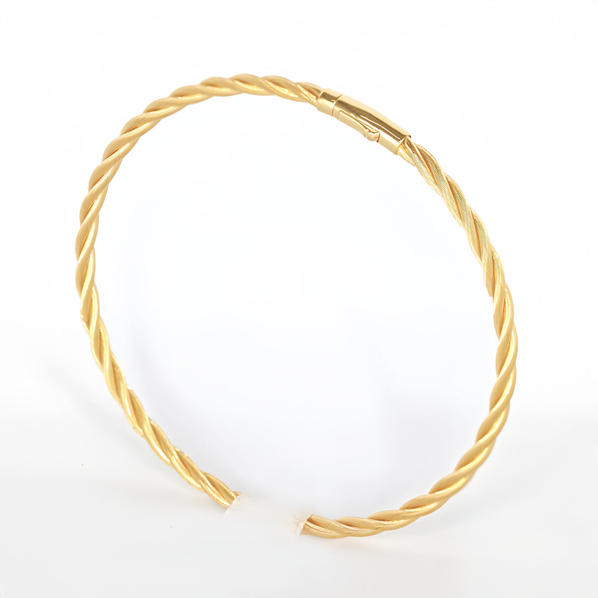 Twisted 18K Gold Bracelet (Item No. SH091CB)