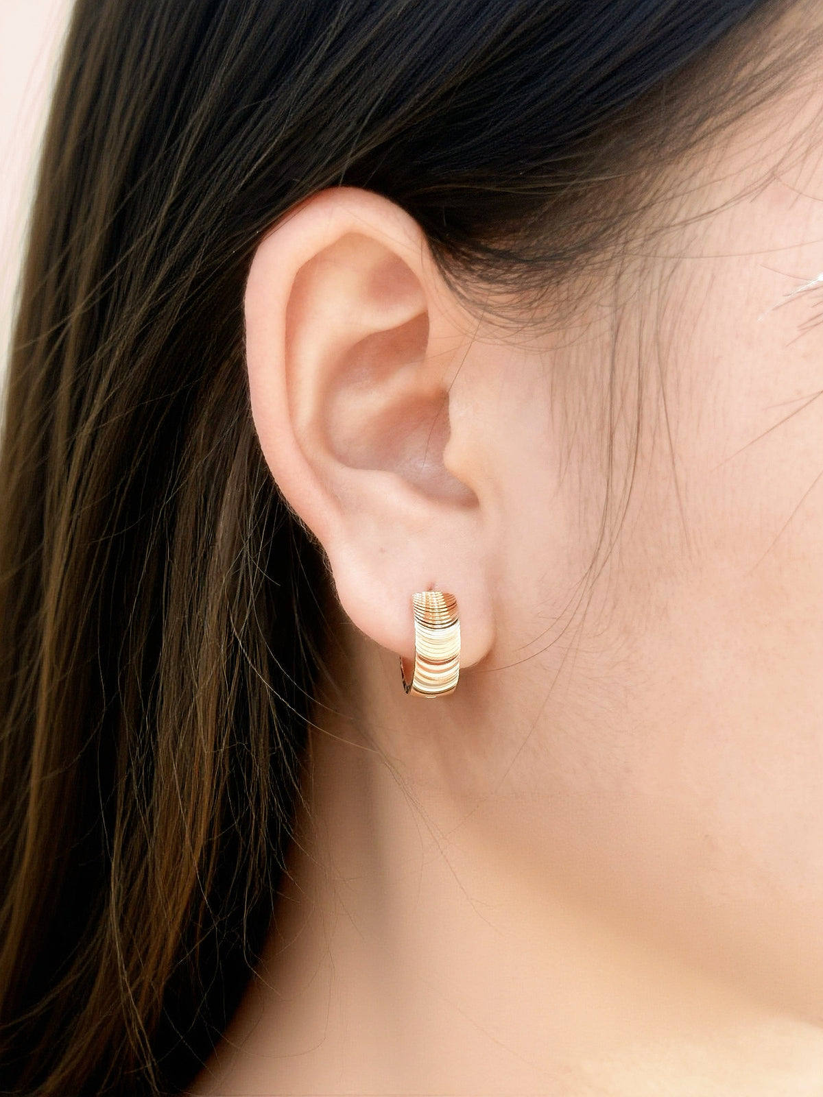 Laser Iridescent 18k Gold Earring (Item No. SJER020)