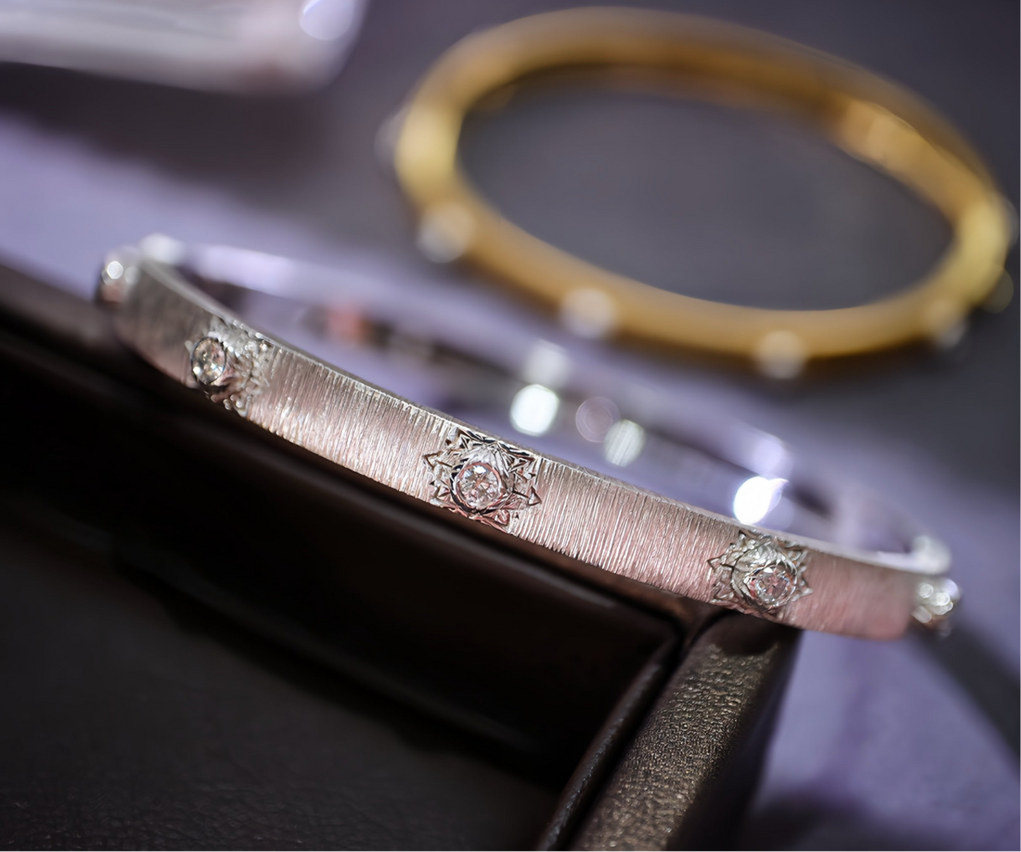 Vintage 18k Gold Diamond Bracelet (Item No. VT129)