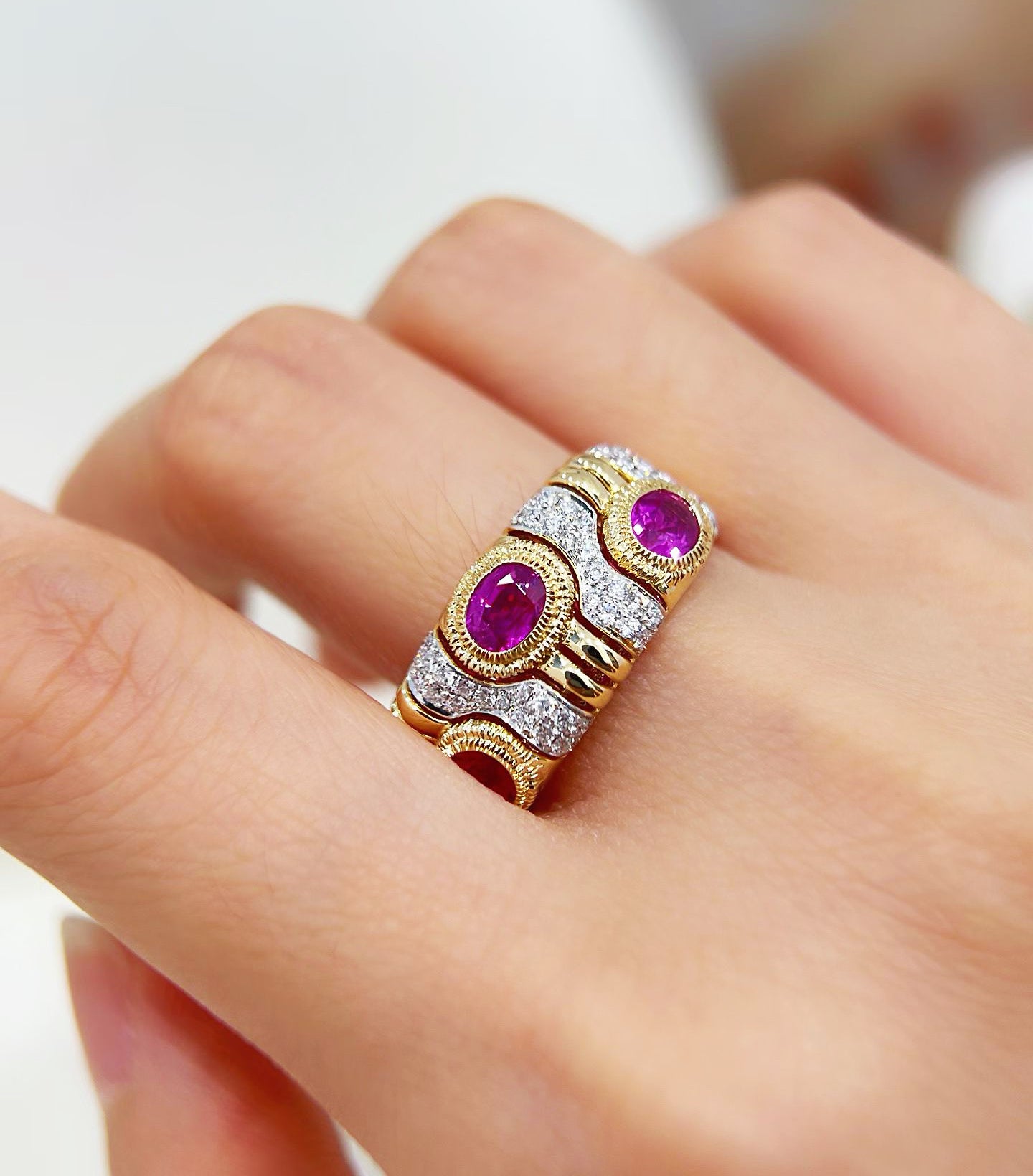 Vintage 18k Gold Diamond Ruby Ring (Item No. VT480)