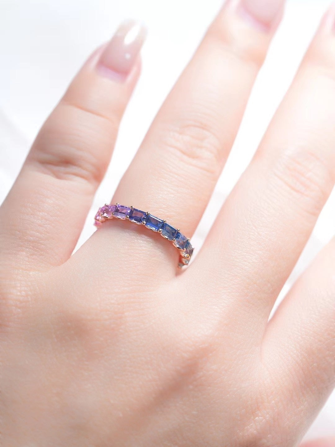 Rainbow Sapphire 18k Gold Ring (Item No. SA083)