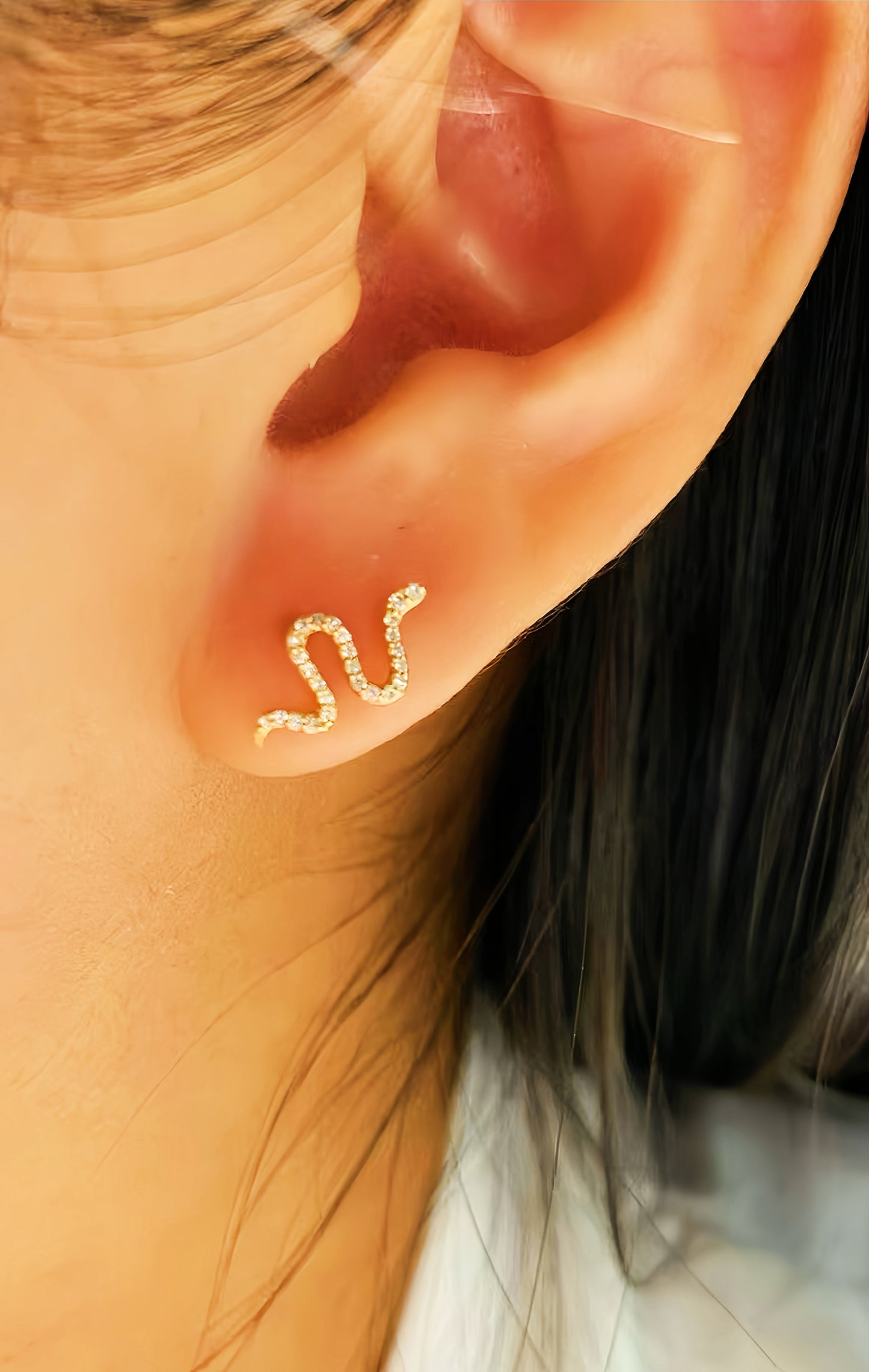 Vintage 18k Gold Diamond Earring (Item No. VT197)