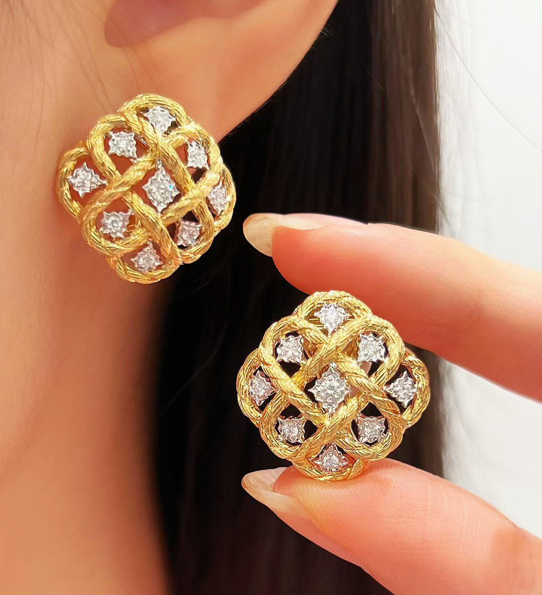 Vintage 18k Gold Diamond Earring (Item No. VT049)