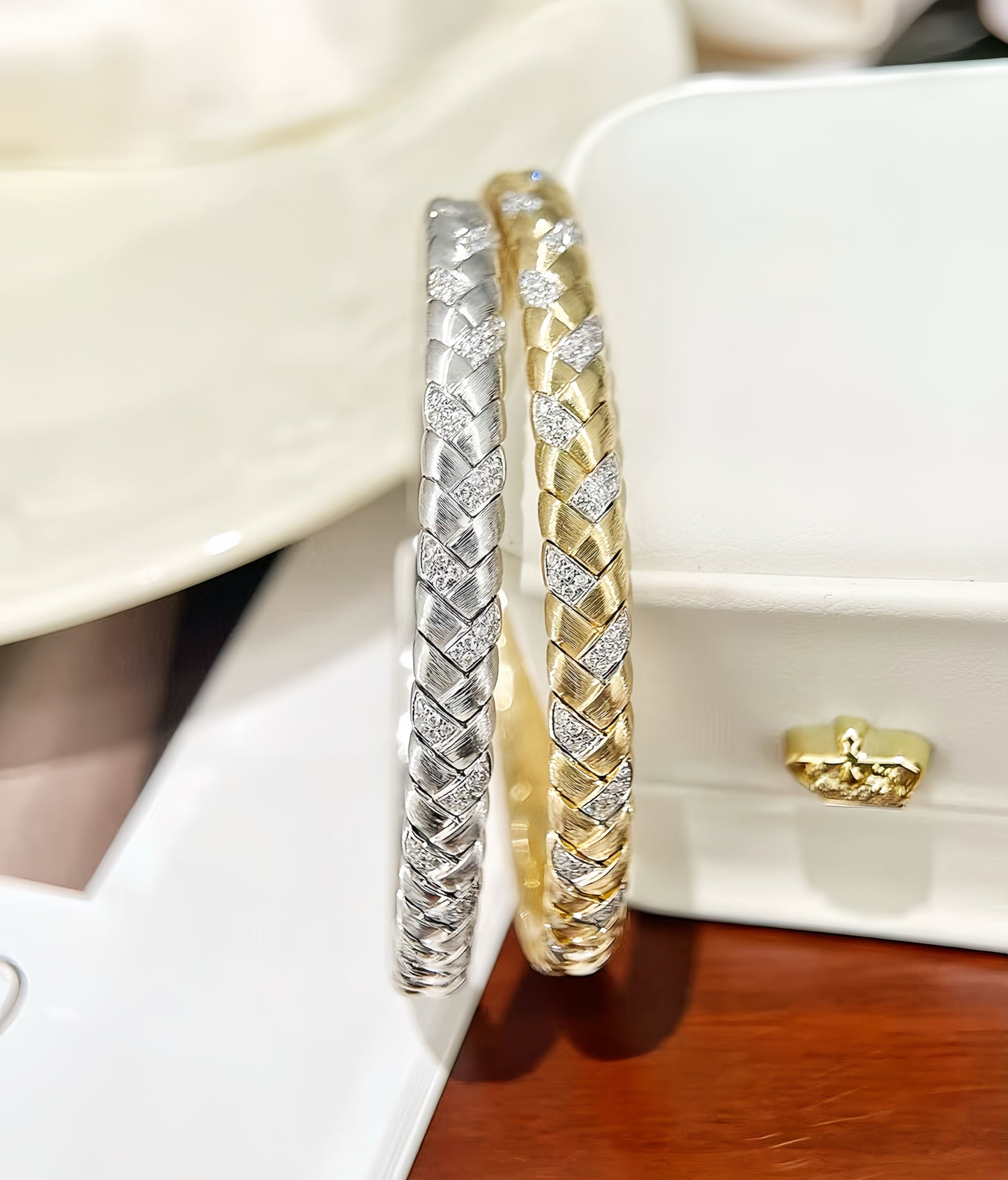 Vintage Rigato Engrave 18k Gold Diamond Bracelet (Item No. VT002)