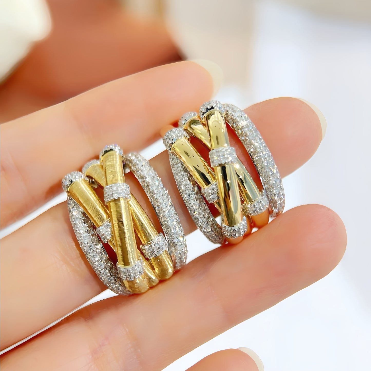 Vintage 18k Gold Diamond Ring (Item No. VT 284)