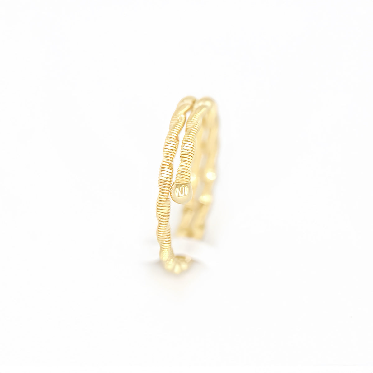 Single Wire-wrapped 18k Gold Ring (Item No. DG161CR)