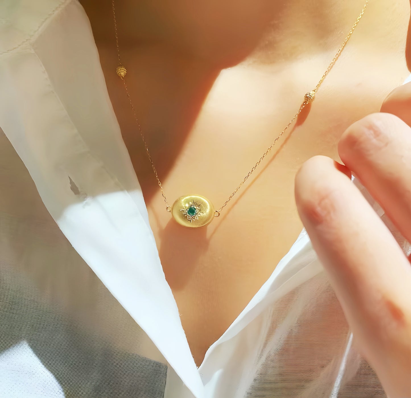 Vintage 18k Gold Diamond Pendant (Item No. VT176)