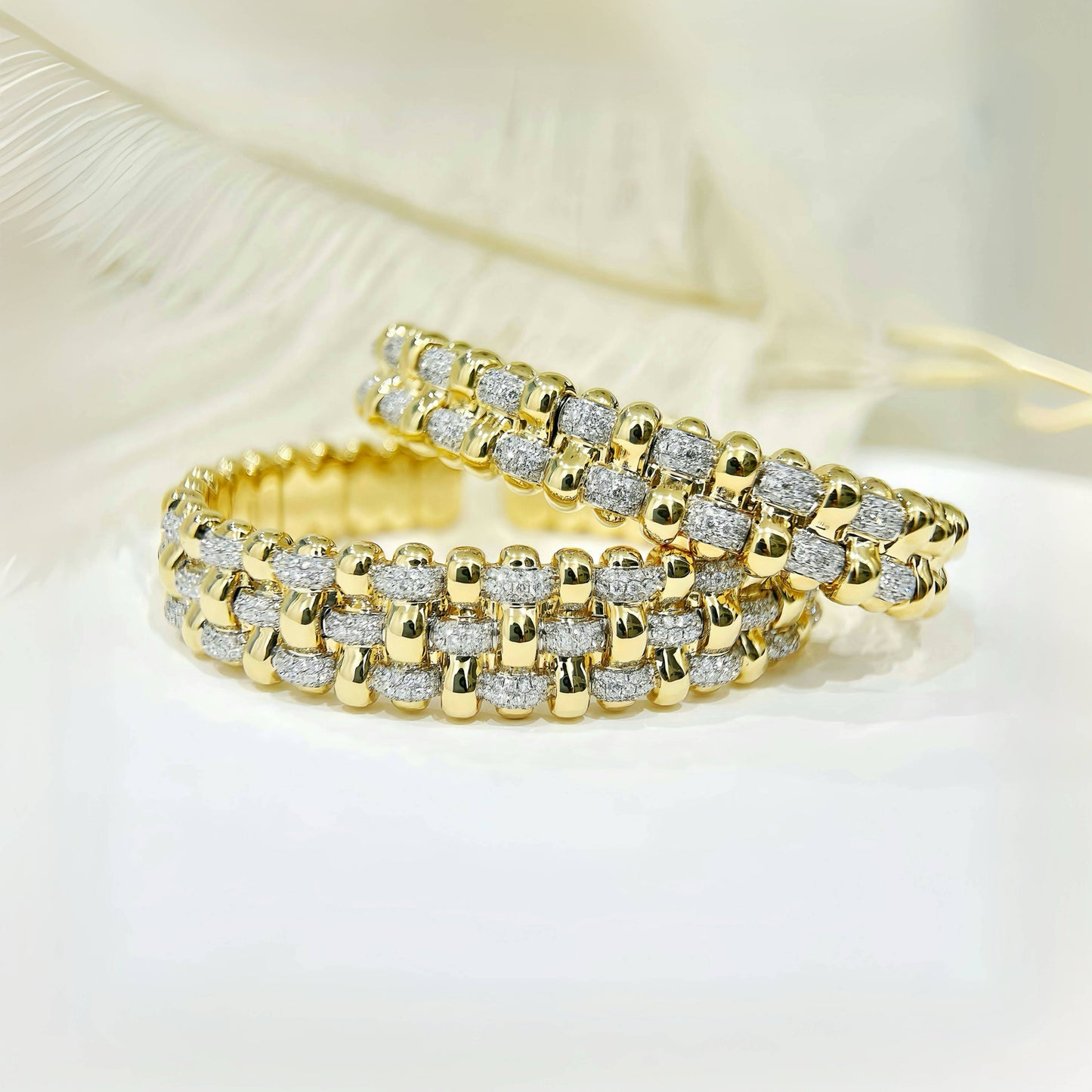Vintage 18k Gold Diamond Bracelet (Item No. VT425)