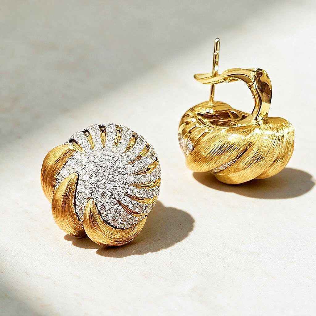 Vintage 18k Gold Diamond Earring (Item No. VT013)