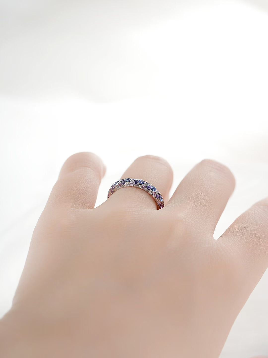 Rainbow Sapphire 18k Gold Ring (Item No. SA130)