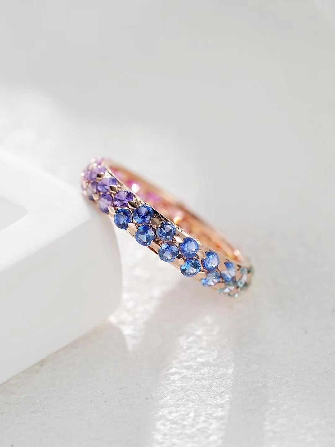 Rainbow Sapphire 18k Gold Ring (Item No. SA131)