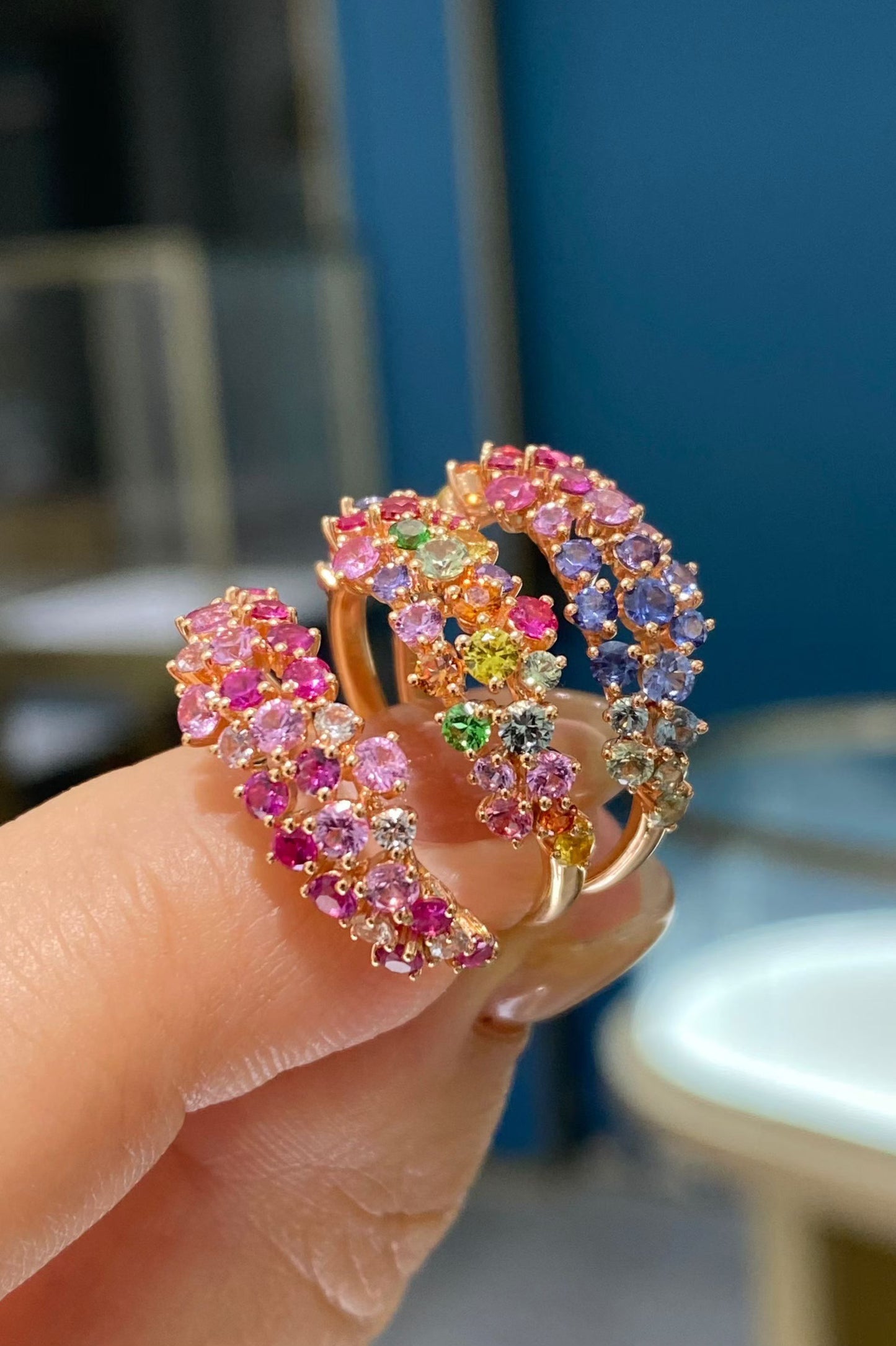 Rainbow Sapphire 18k Gold Ring (Item No. SA132)