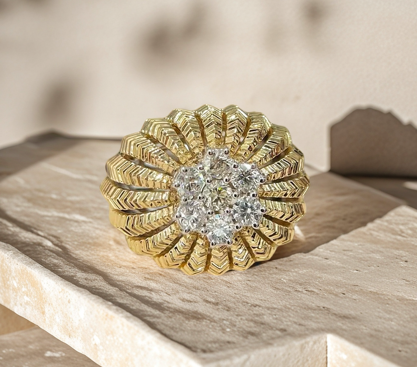 Vintage 18k Gold Diamond Ring (Item No. VT139)