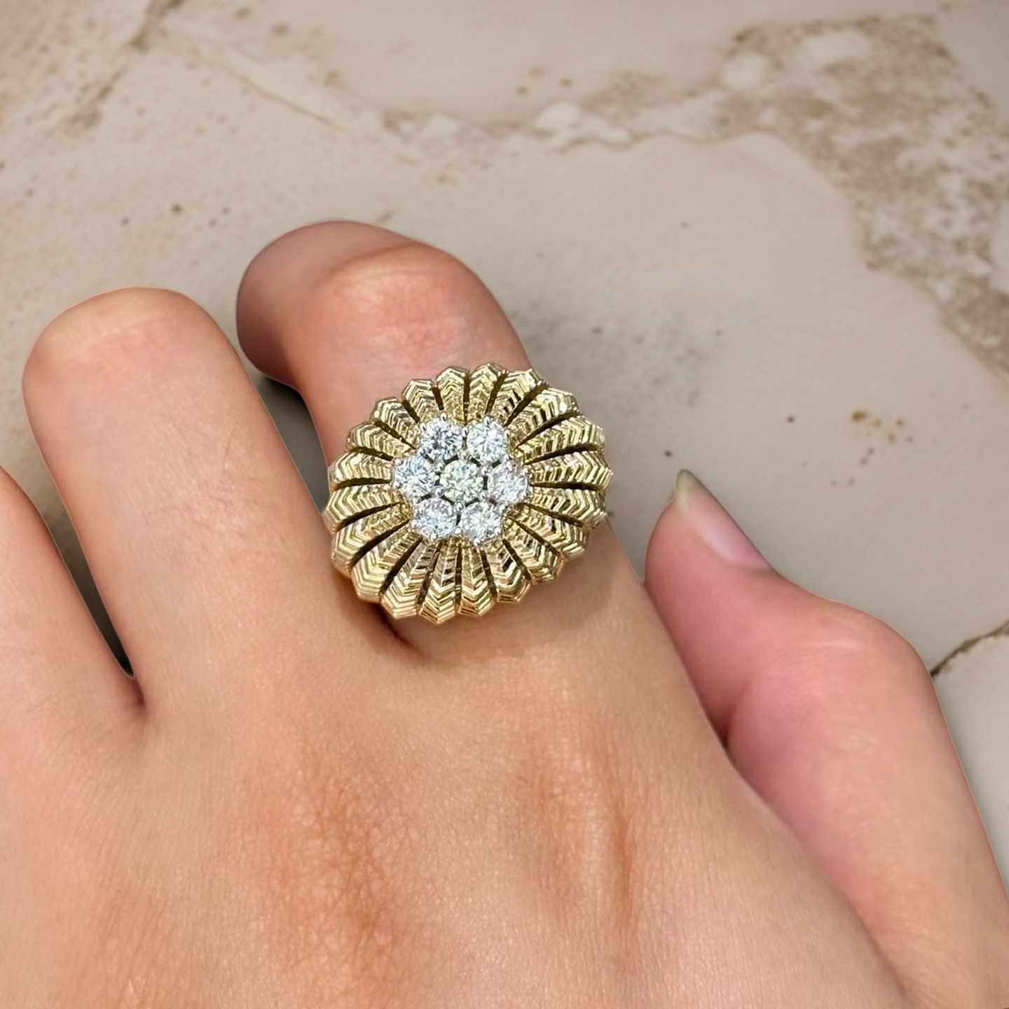 Vintage 18k Gold Diamond Ring (Item No. VT139)