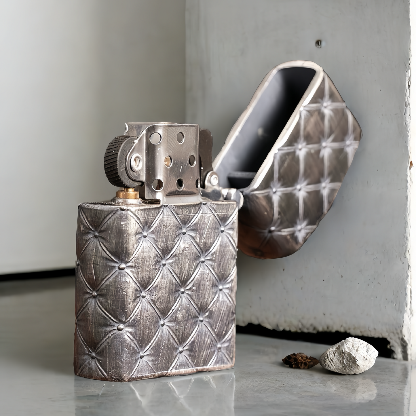 Vintage Silver Zippo Lighter Case (Item No. L0028)