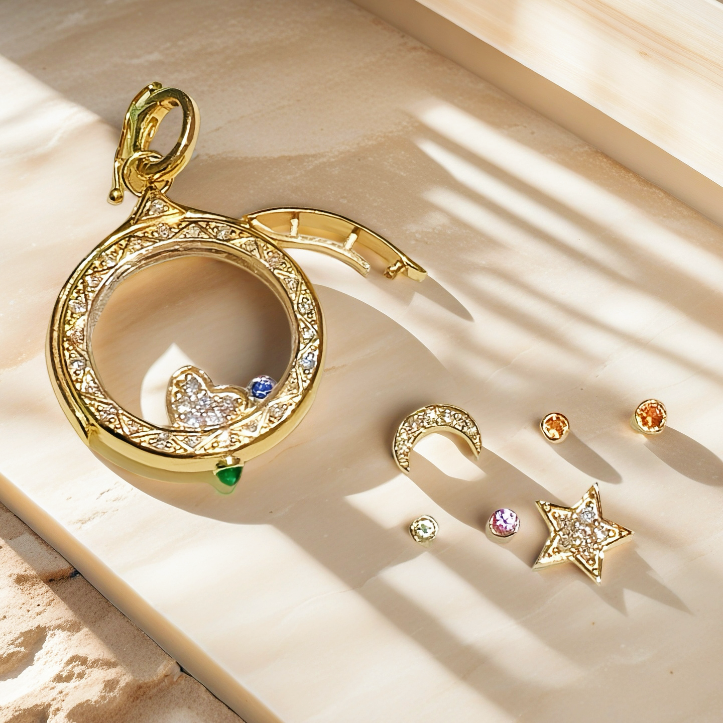 Vintage 18k Gold Diamond Pendant (Item No. VT098)