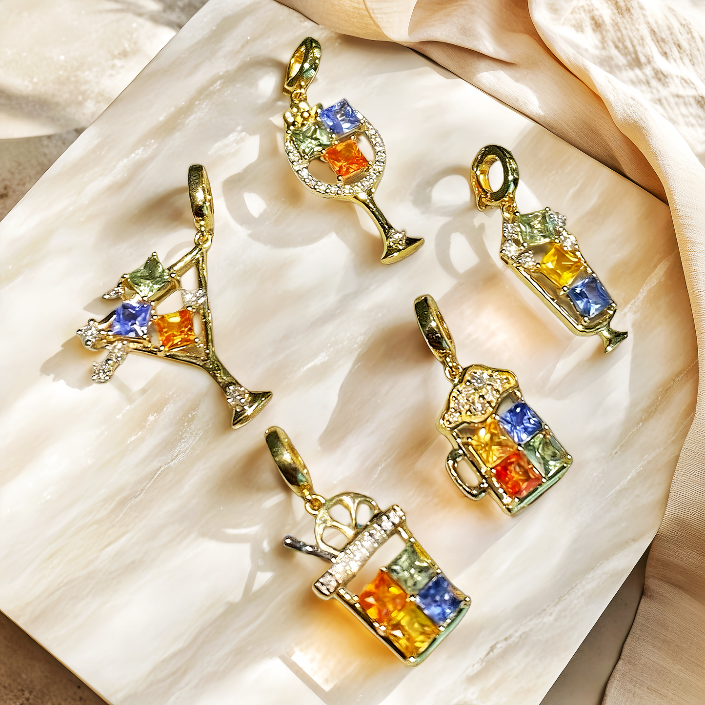 Beverage Glass 18k Gold Diamond Sapphire Pendant (Item No. VT167)