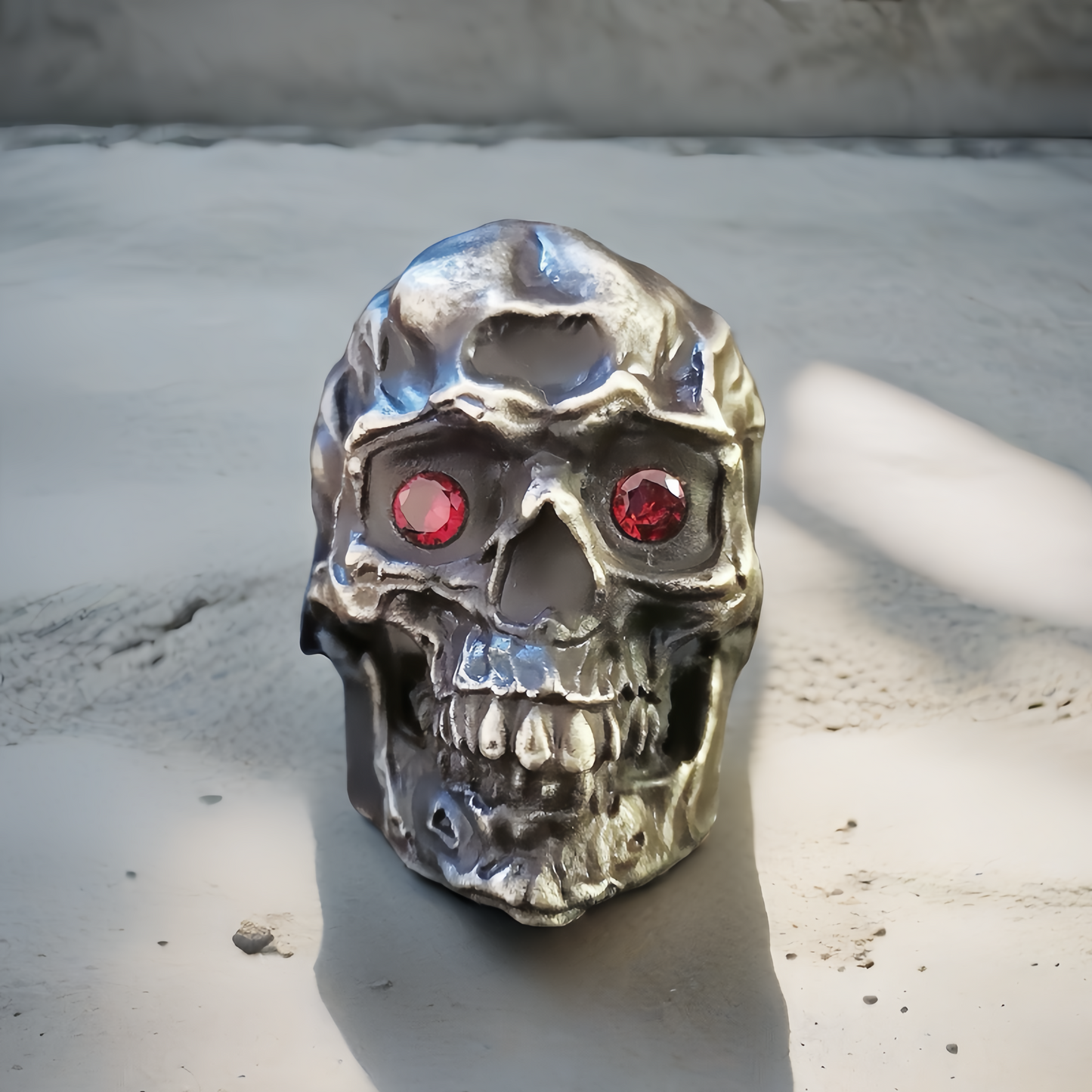 Ruby Eyes Skull Silver Ring (Item No. R0088)