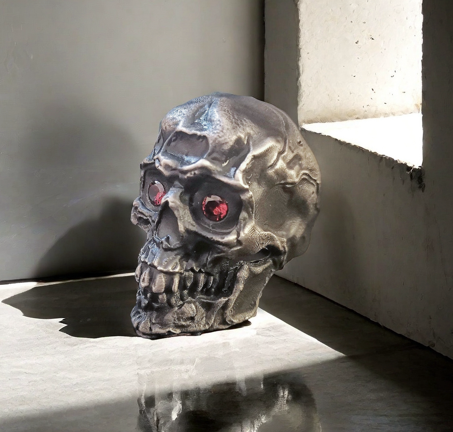 Ruby Eyes Skull Silver Ring (Item No. R0088)