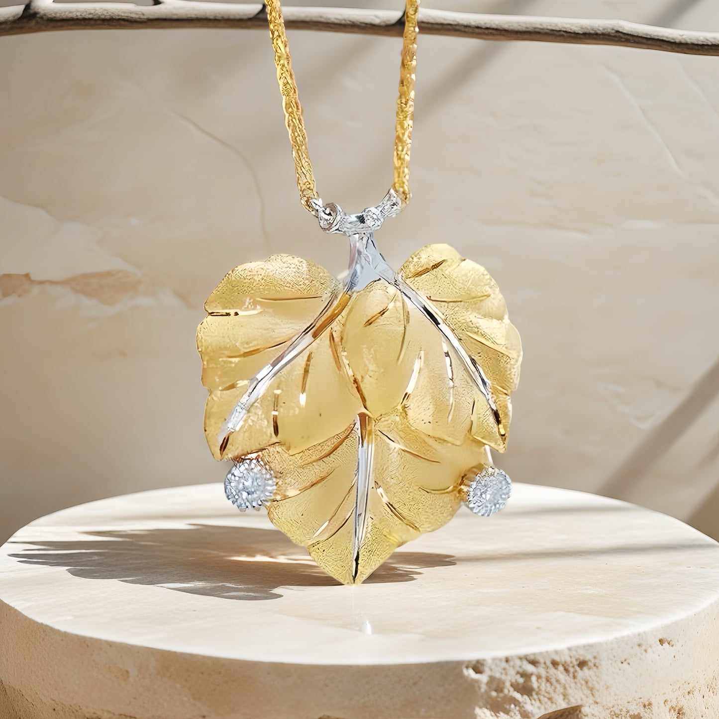 Vintage 18k Gold Diamond Pendant (Item No. VT096)