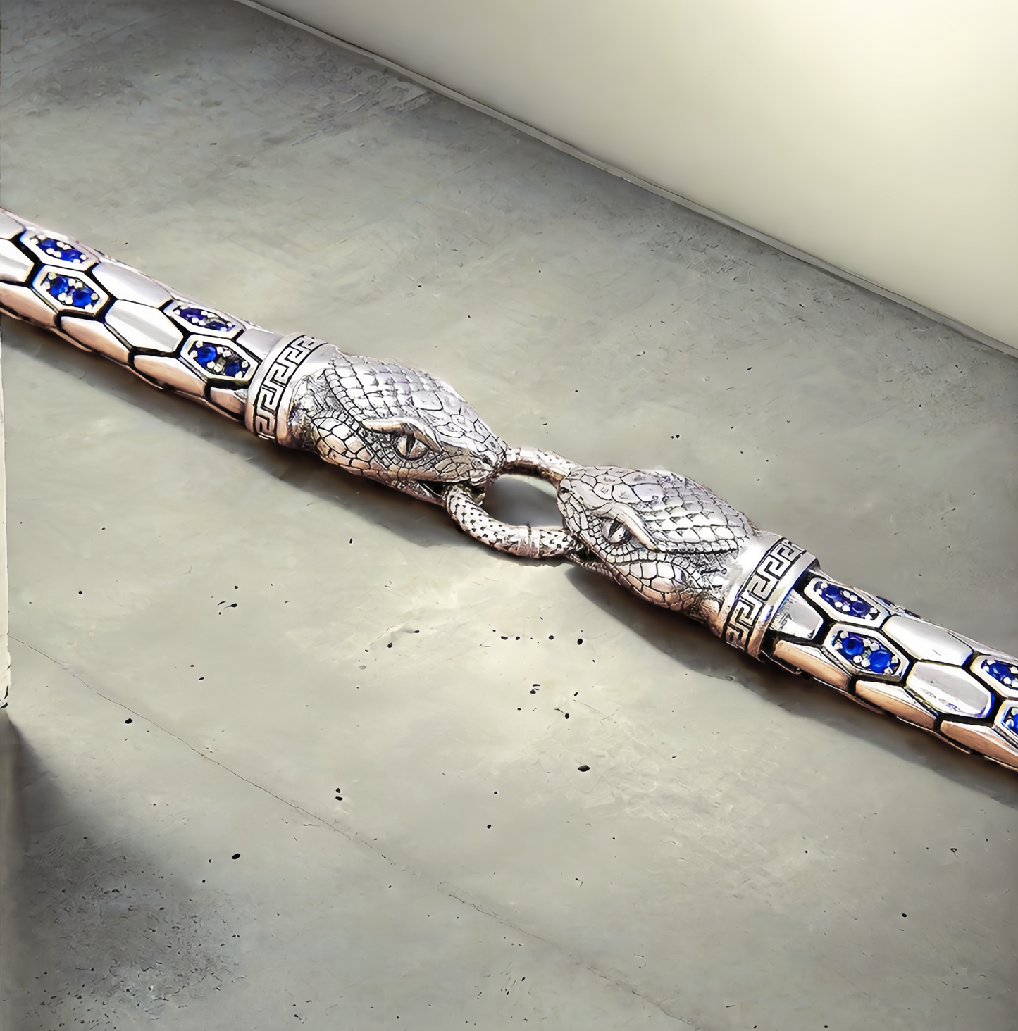 Snake Fashion Silver Bracelet (Item No. B0649)