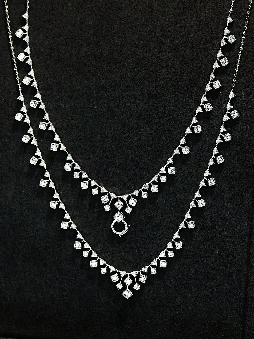 Vintage 18k Gold Diamond Necklace (Item No. VT208)