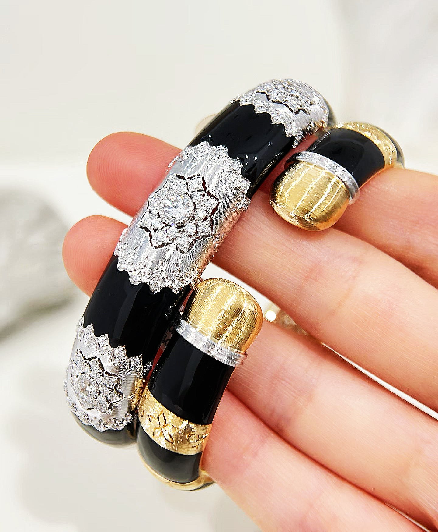 Enamel Vintage 18k Gold Diamond Bracelet (Item No. VT347)