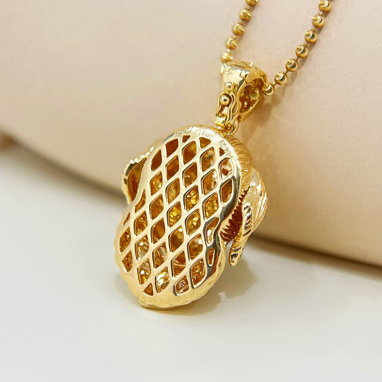 Cat Vintage 18k Gold Diamond Pendant (Item No. VT447)