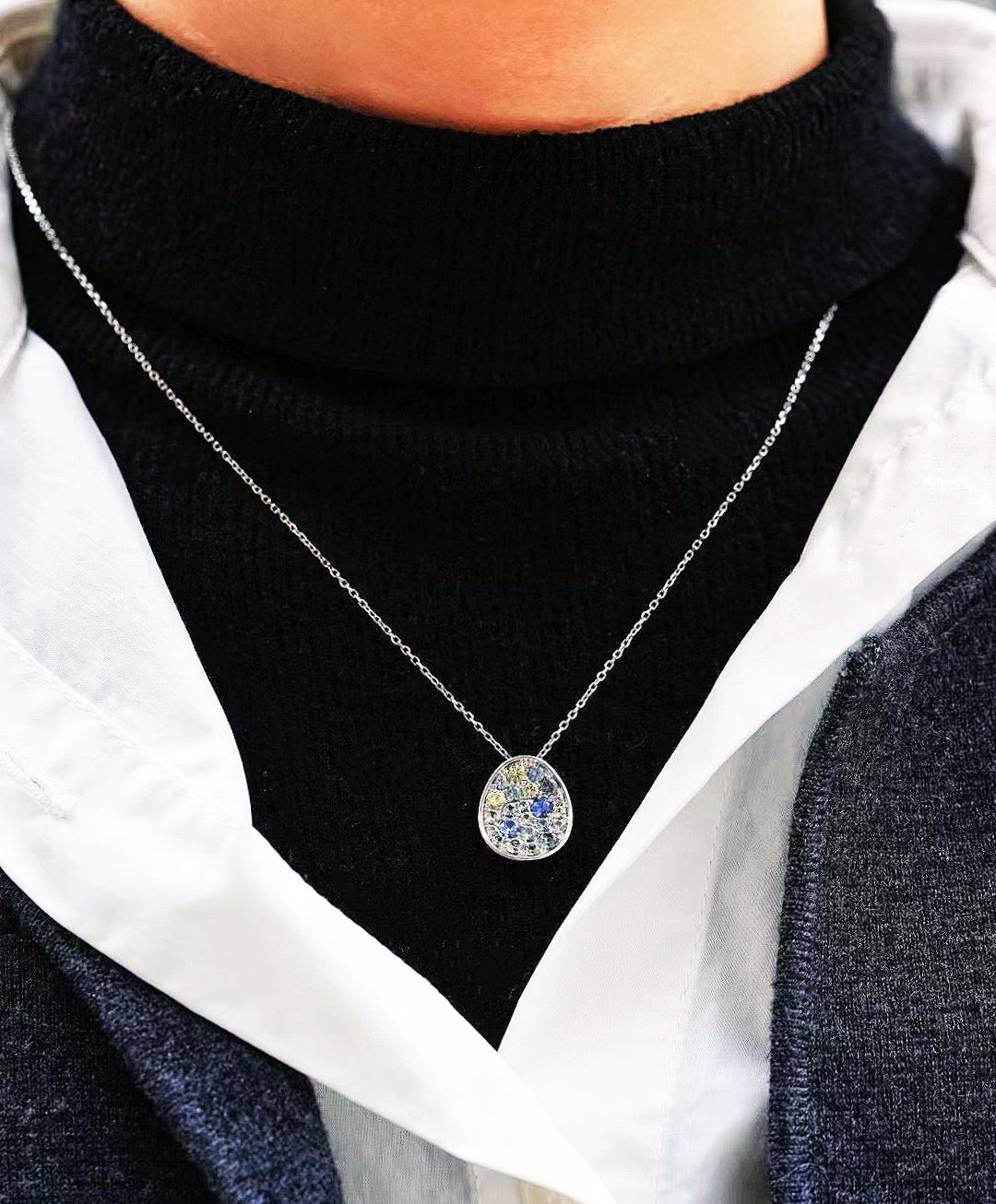 Rainbow Sapphire 18k Gold Pendant (Item No. SA057)