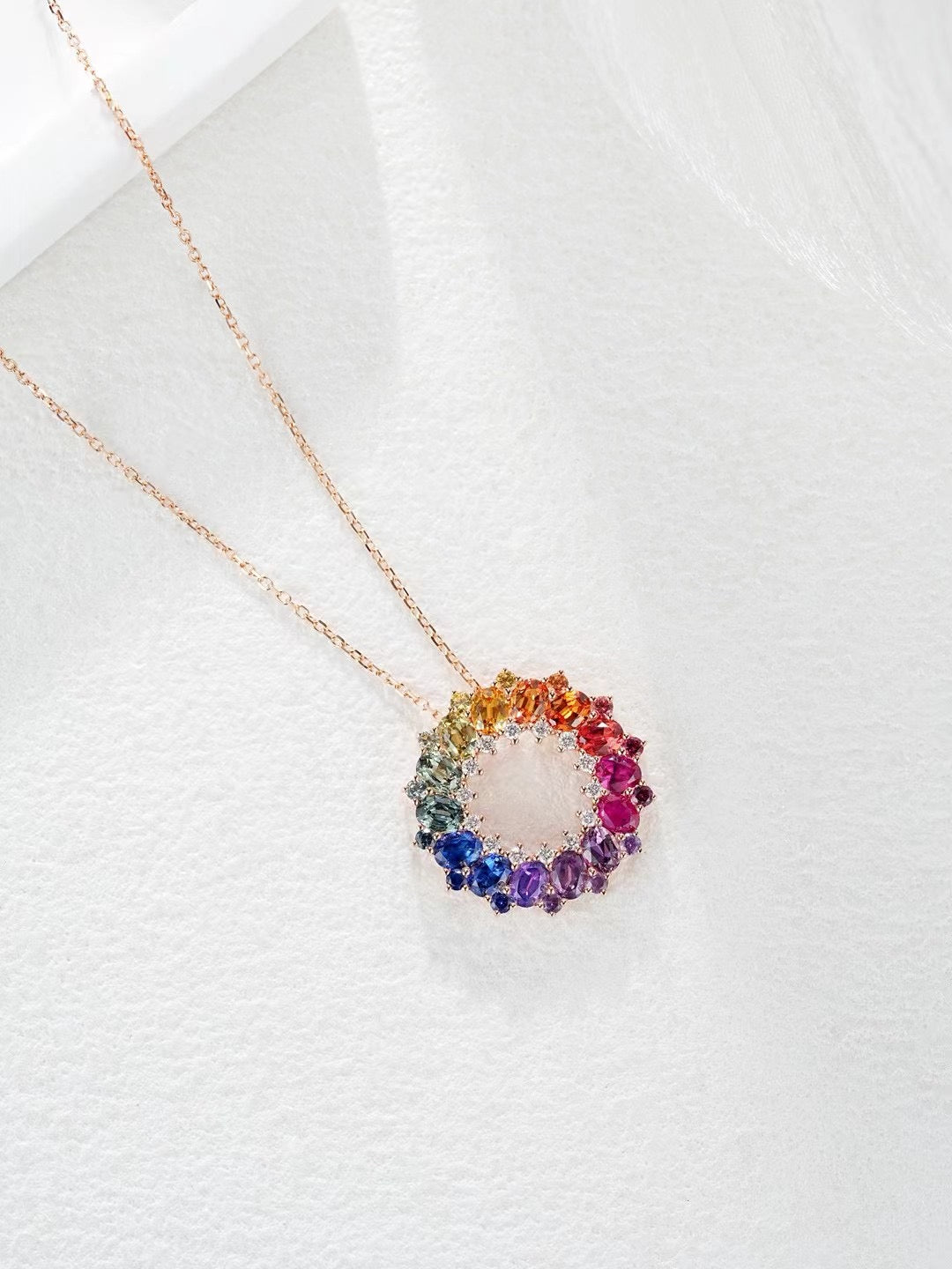 Rainbow Sapphire 18K Gold Pendant (Item No. SA081)