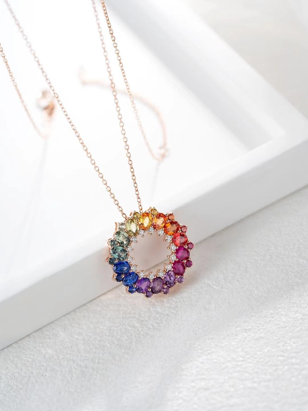 Rainbow Sapphire 18K Gold Pendant (Item No. SA081)