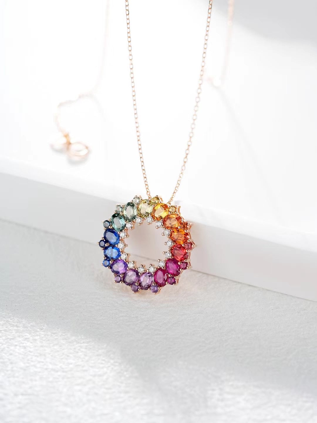 Rainbow Sapphire 18K Gold Pendant (Item No. SA081)