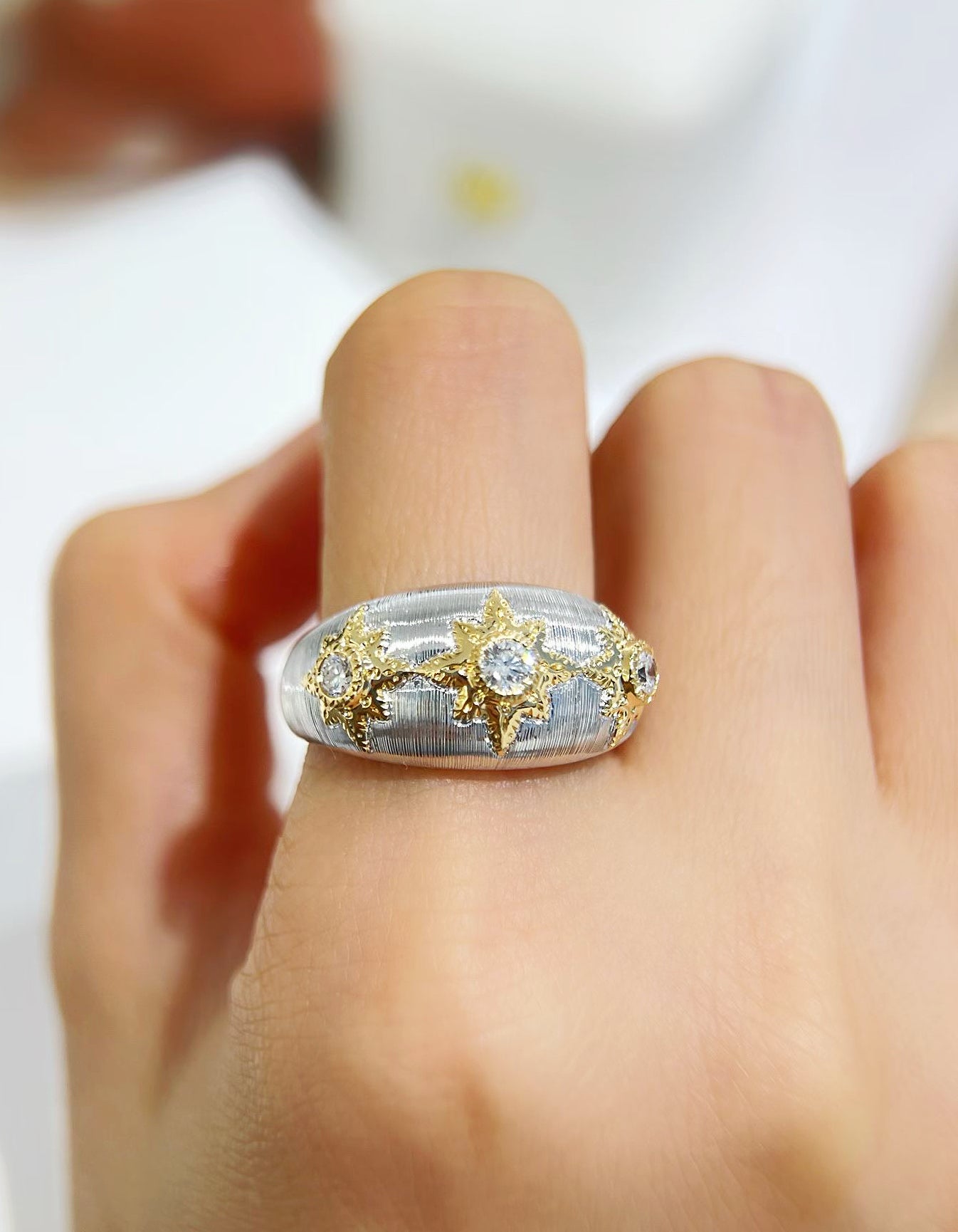 Vintage 18k Gold Diamond Ring (Item No. VT472)