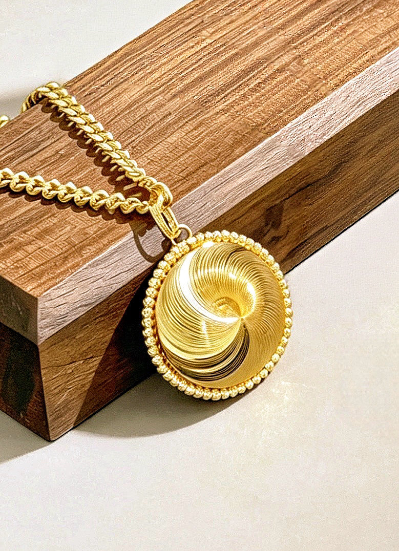 Laser 18k Gold Pendant (Item No. SJP002)