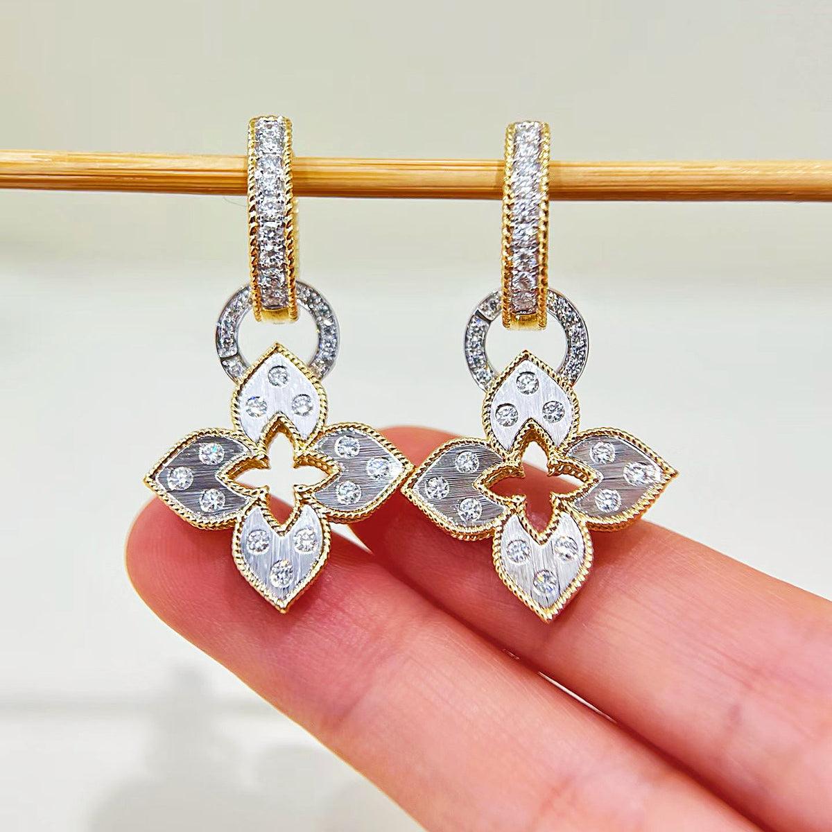 Vintage 18k Gold Diamond Earring/Pendant (Item No. VT540)