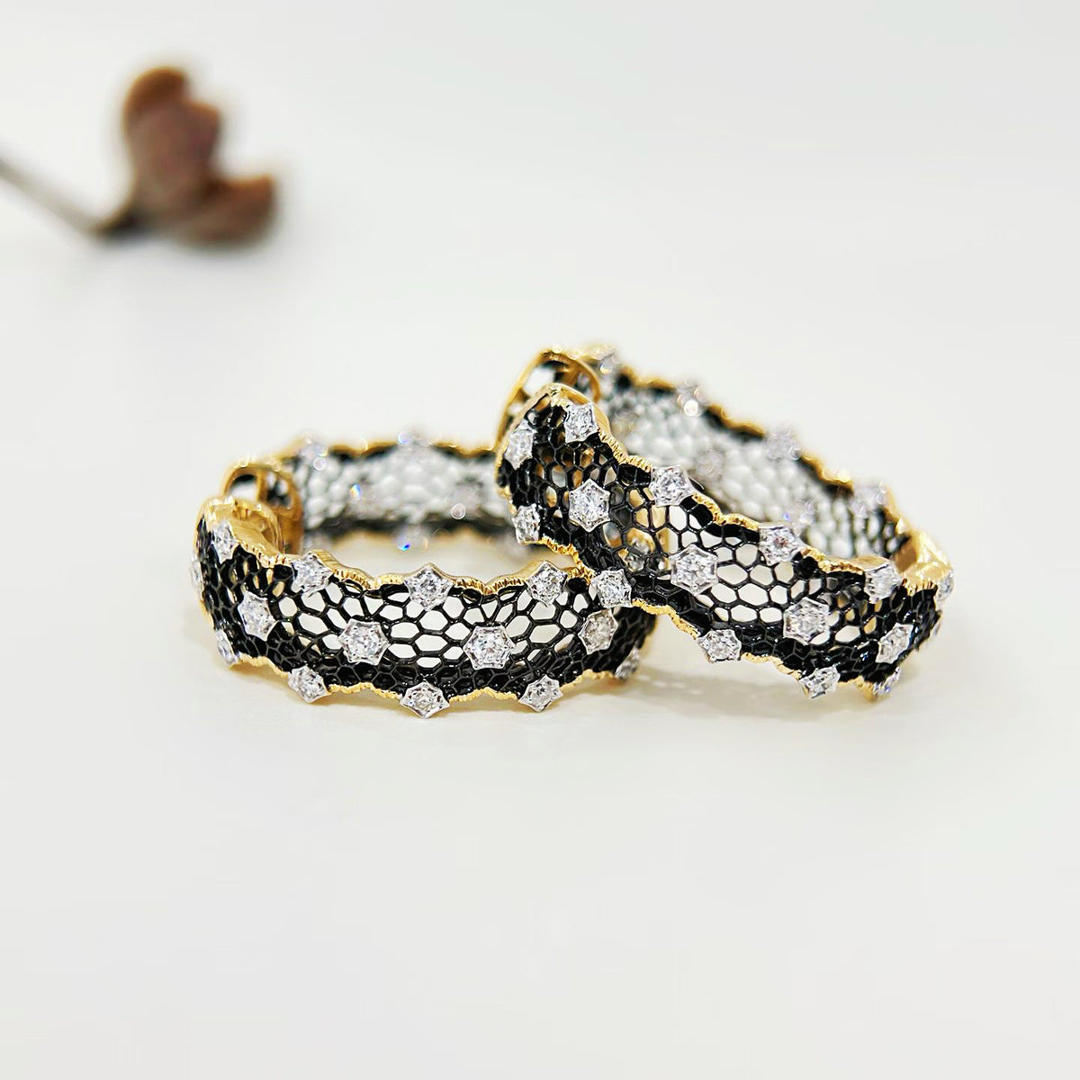 Vintage 18k Gold Diamond Earring (Item No. VT541)