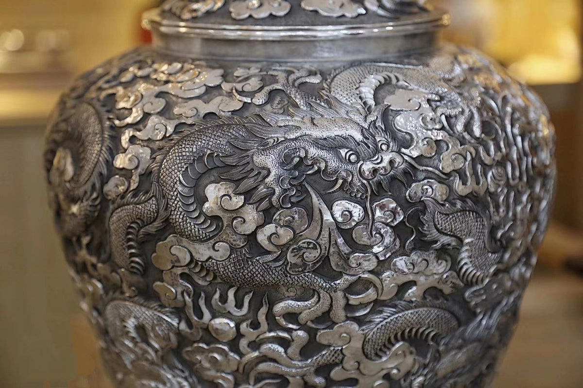 Nine Dragon Handengraved 999 Silver Liquor Barrel (Item No.POT005)