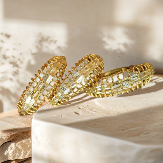 Vintage 18k Gold Sapphire Diamond Ring (Item No. VT181）