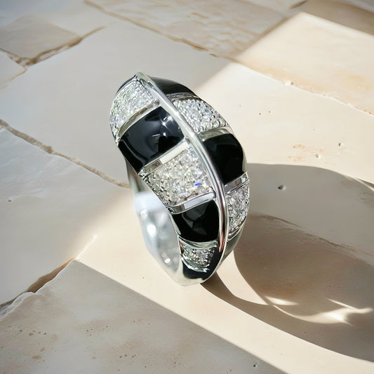 Black Enamel 18k Gold Diamond Ring (Item No. VT156）