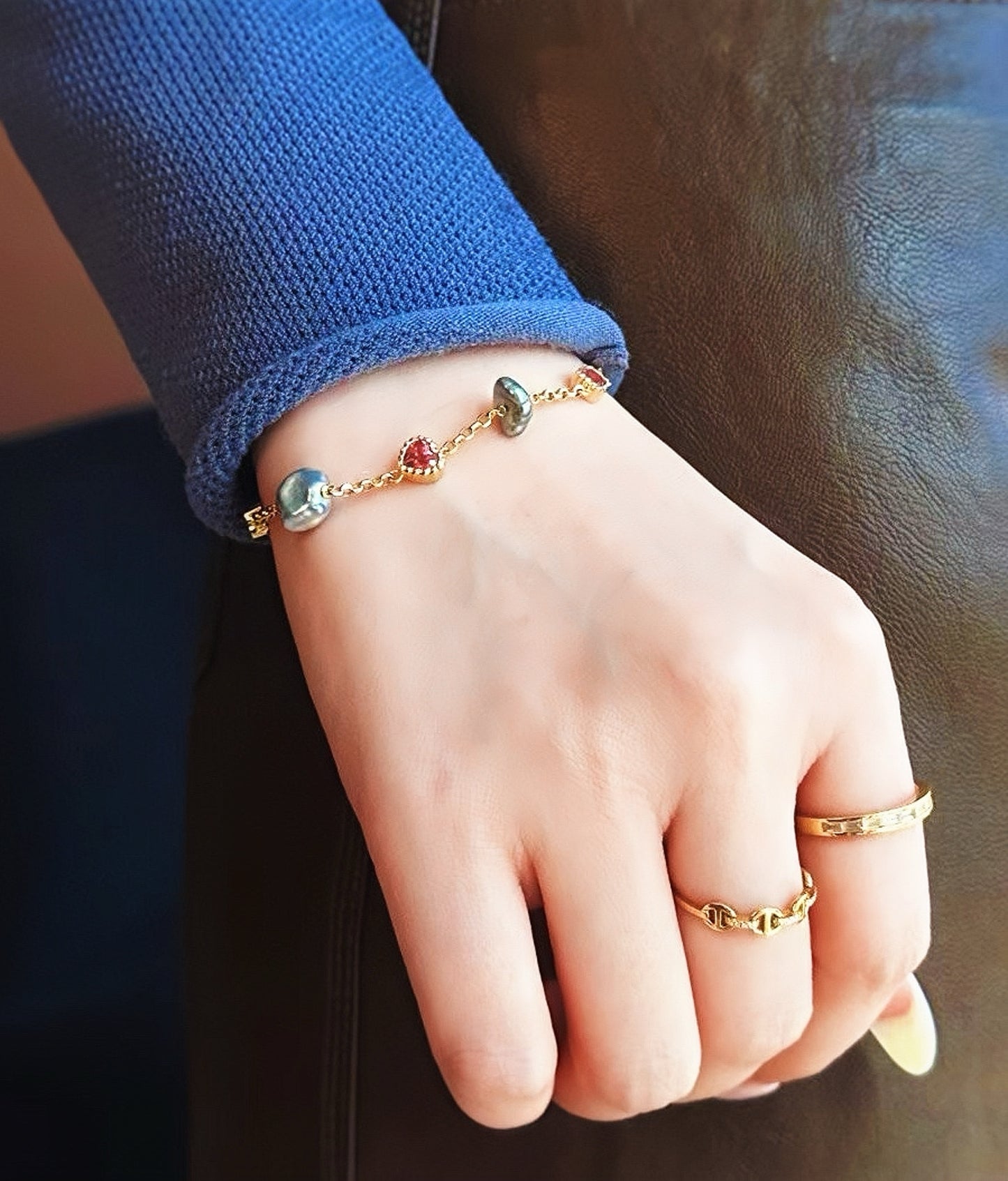 Vintage 18k Gold Diamond Bracelet (Item No. VT124）