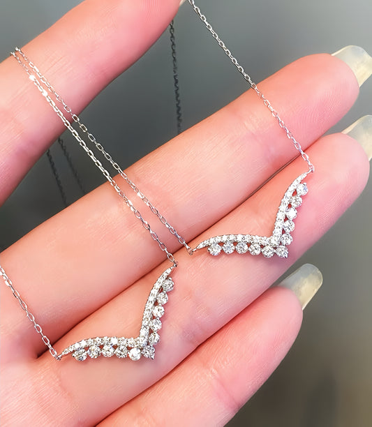 Angel Wing Vintage 18k Gold Diamond Pendant (Item No. VT114）