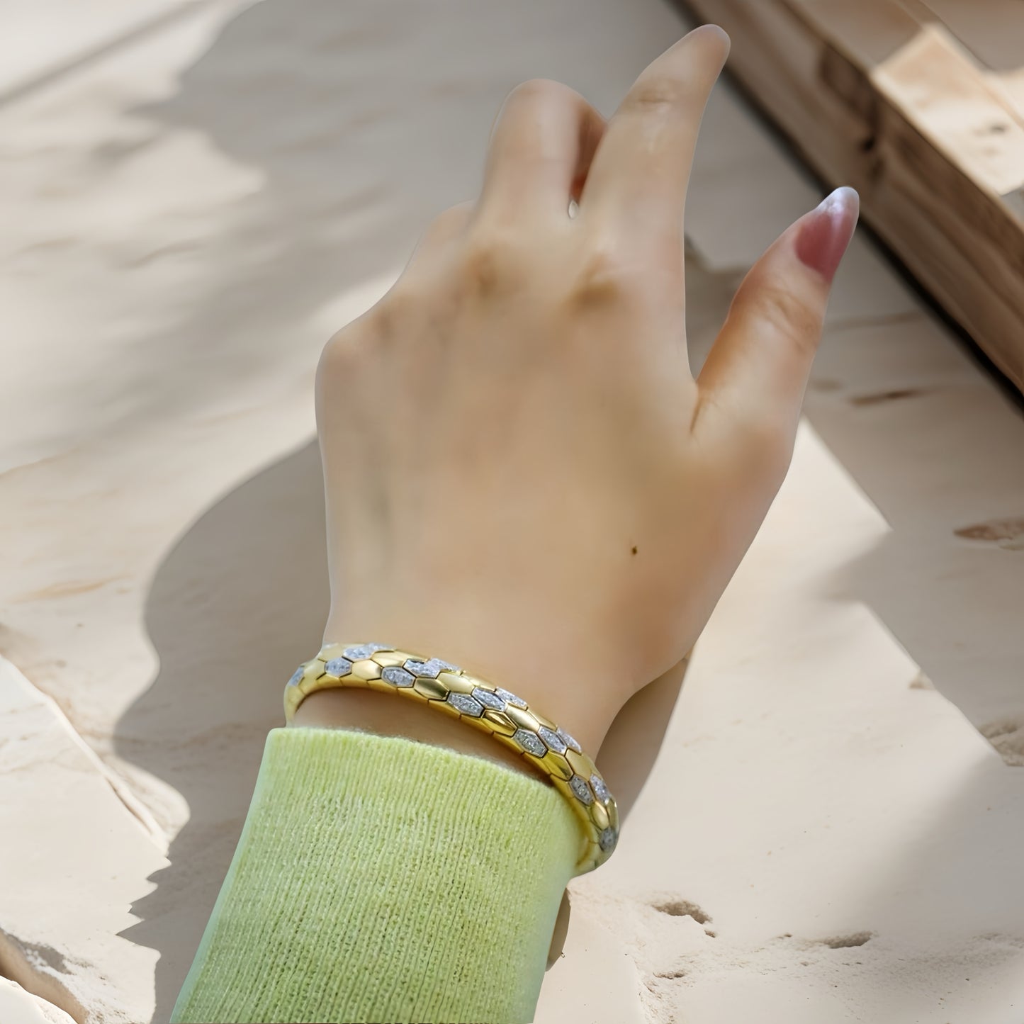 Vintage 18k Gold Diamond Bracelet (Item No. VT136）