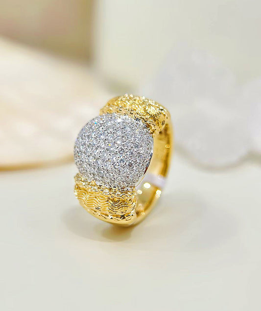Vintage 18k Gold Diamond Ring (Item No. VT505）